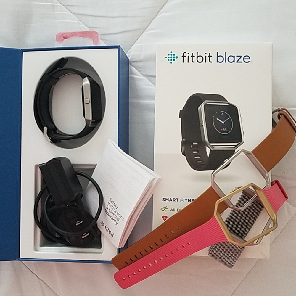 Fitbit blaze with additional bands